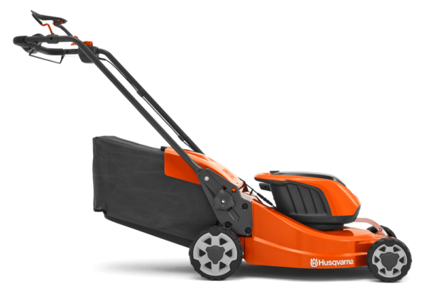 Husqvarna-LC-247iX-vaade-paremalt